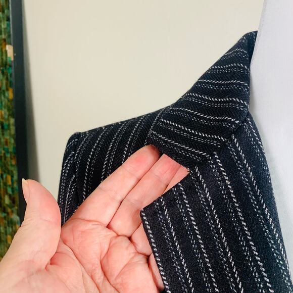 CAbi Size 4 Women's Pinstripe Blazer Jacket  Black White Leopard Lined Office - Picture 7 of 10